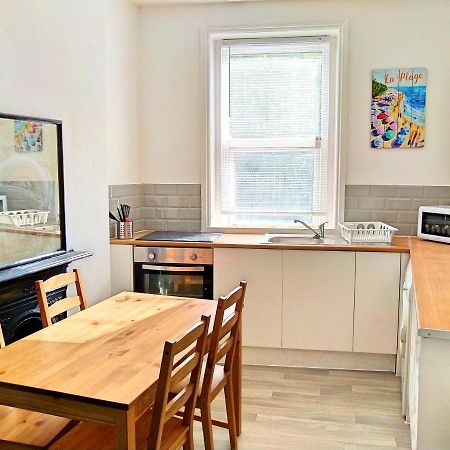 Entire Floor 2 Bedrooms On Westcliff 伯恩茅斯 外观 照片